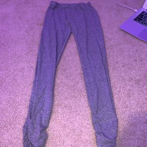 grey leggings